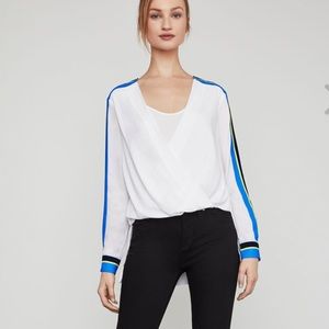 BCBGMaxAzria White Top size Large 💙 SOLD OUT